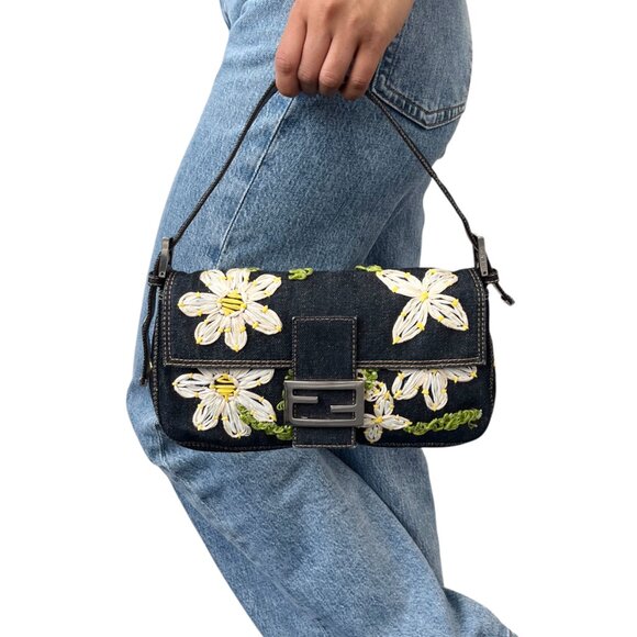 FENDI Vintage FF Logo Mamma Baguette Denim Shoulder Bag Flower Blue [106339] - Picture 3 of 12